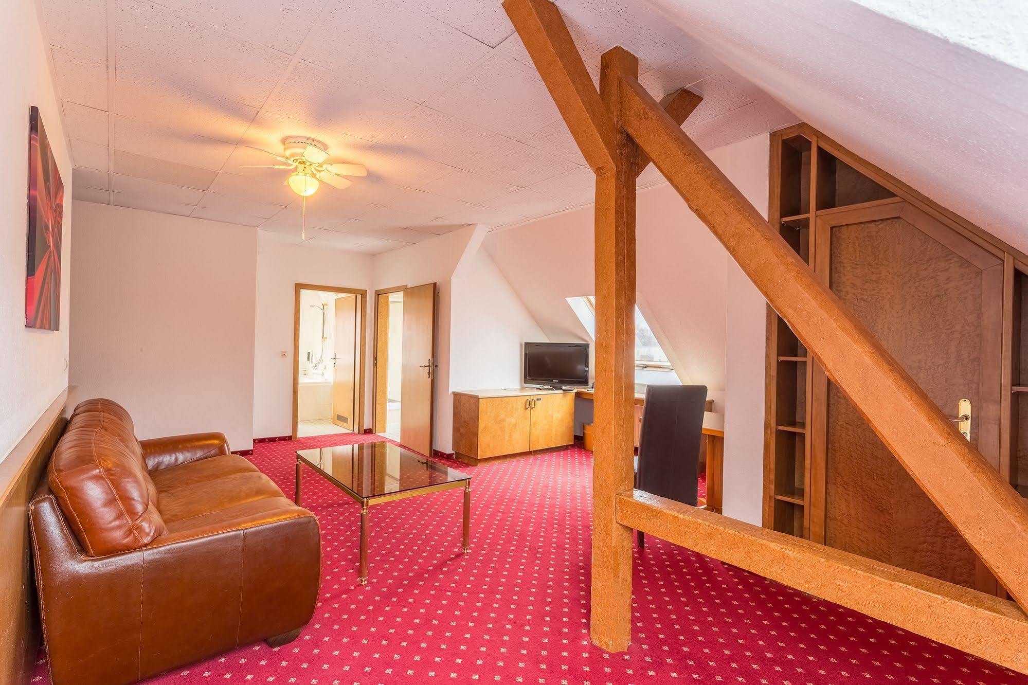 Hotel Astoria ไลป์ซิก ภายนอก รูปภาพ