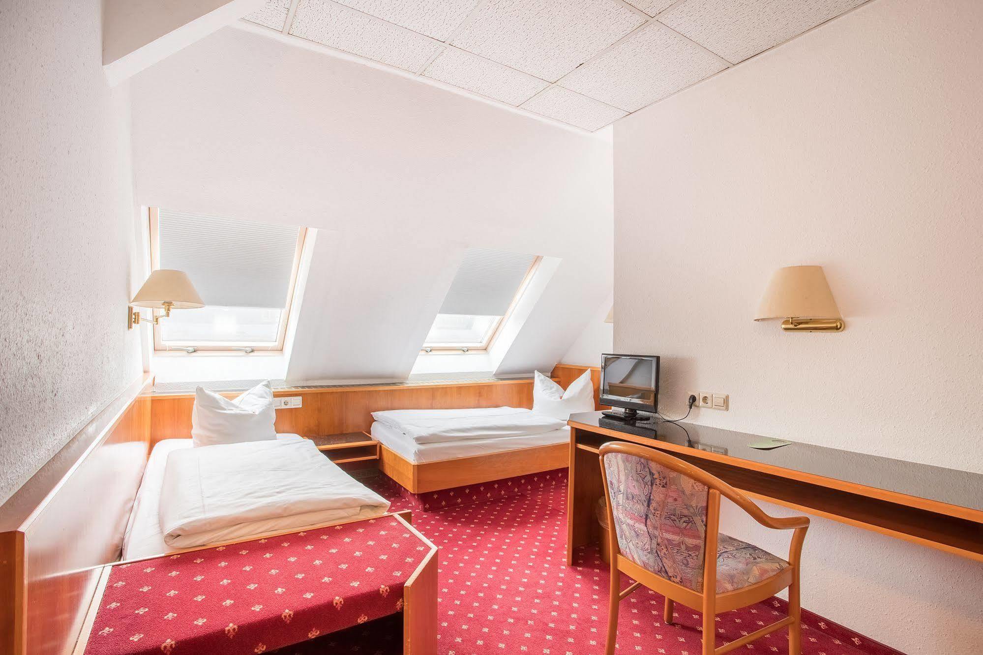 Hotel Astoria ไลป์ซิก ภายนอก รูปภาพ