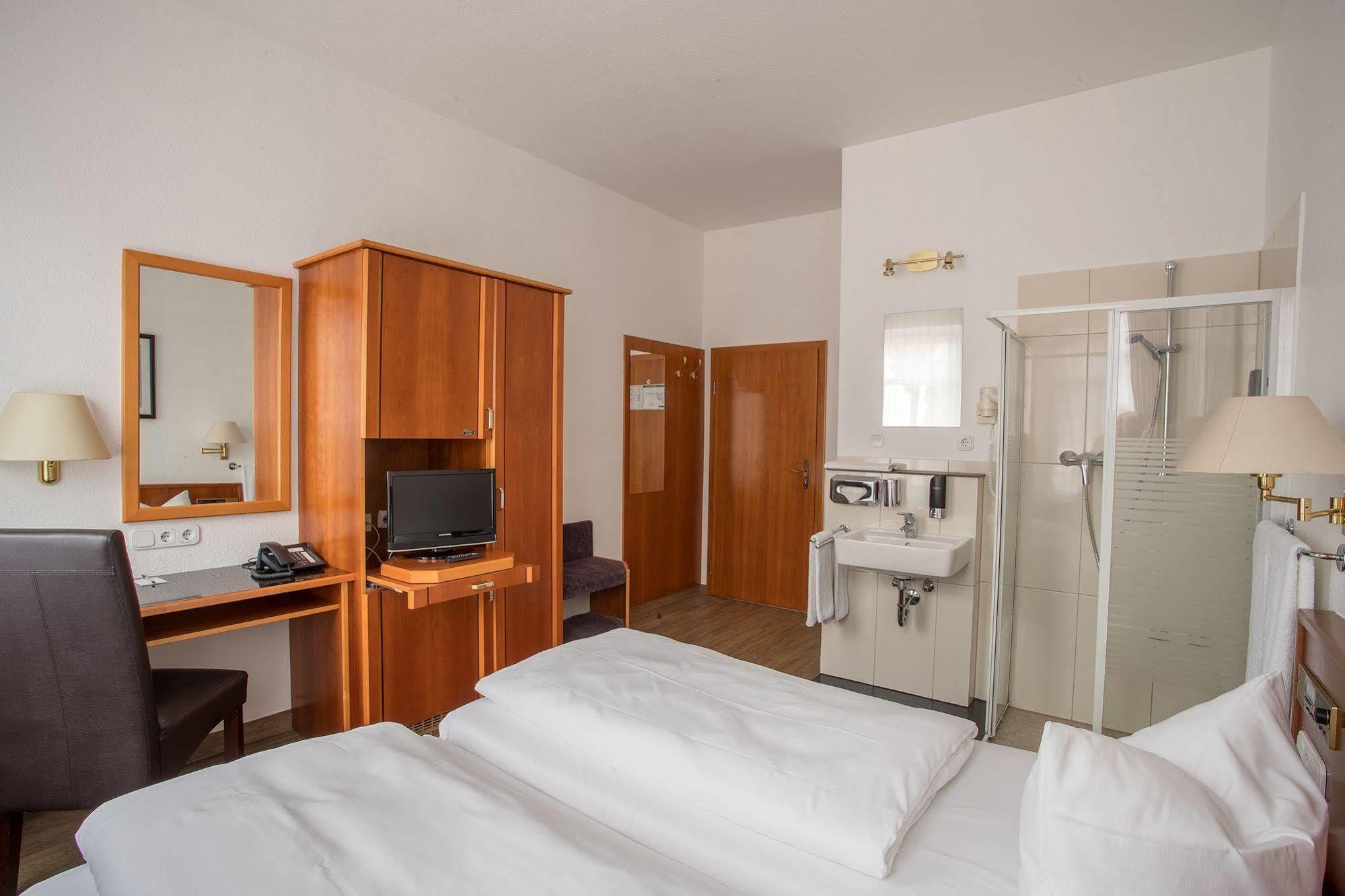 Hotel Astoria ไลป์ซิก ภายนอก รูปภาพ