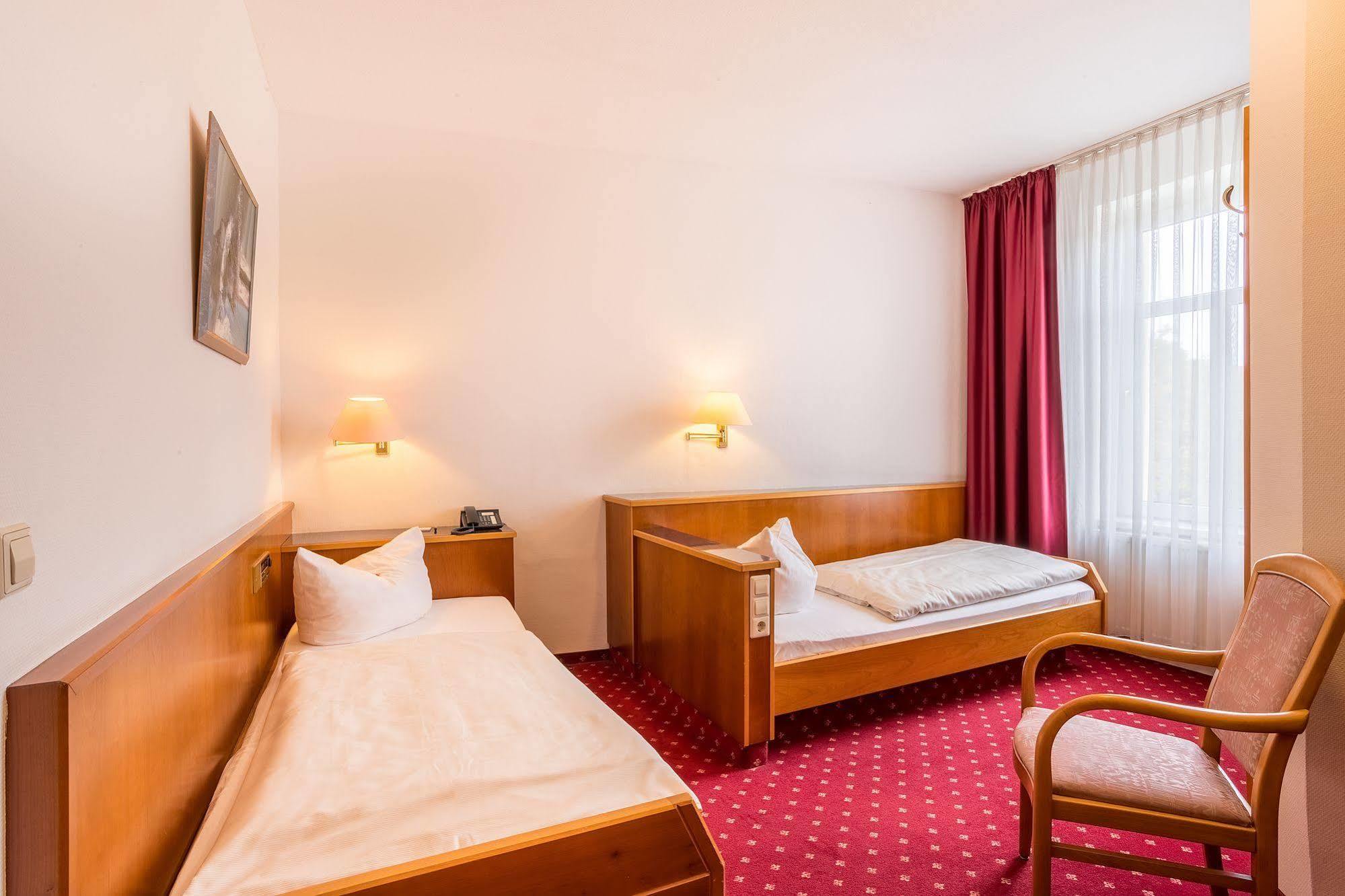Hotel Astoria ไลป์ซิก ภายนอก รูปภาพ